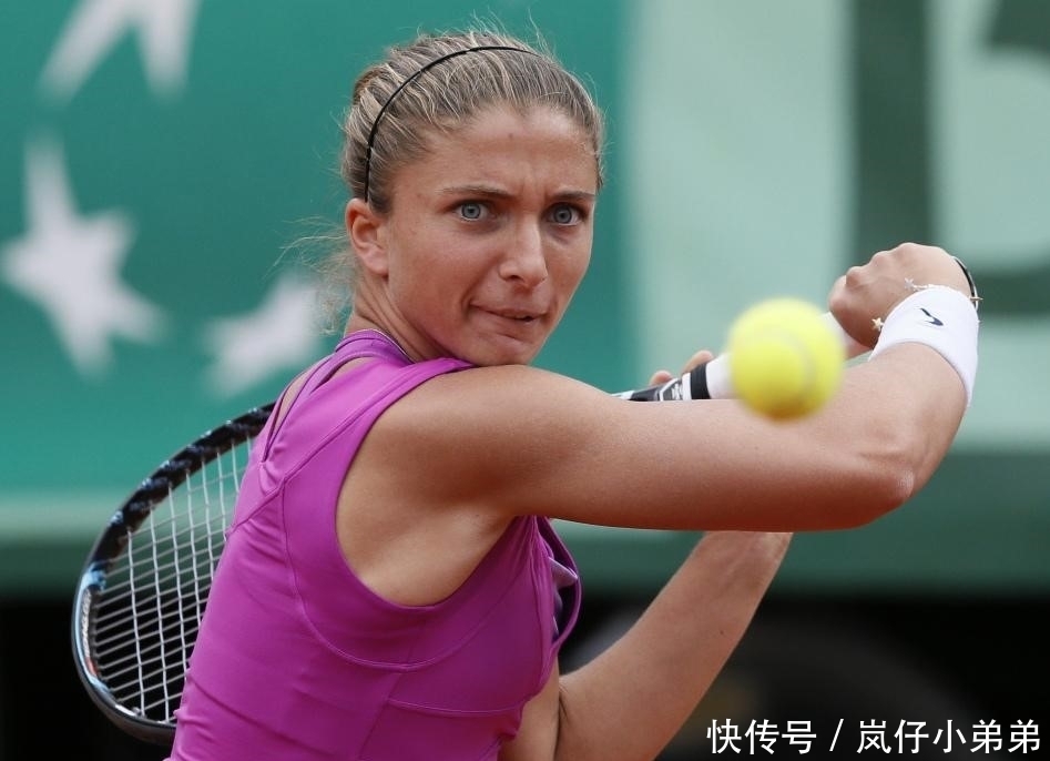 4分4篮板 4分4篮板