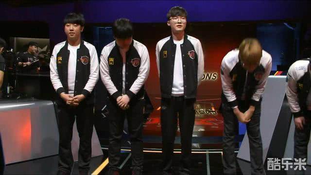 展开激烈较 展开激烈较