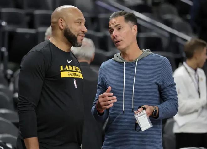 却进一步暴 却进一步暴