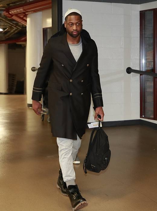 秒沉默后突 秒沉默后突